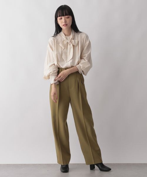 LOWRYS FARM（ローリーズファーム）の「ボウタイブラウス（トップス・レディース・アイボリー08/グレー18/ブルー85・F）」の4枚目の写真