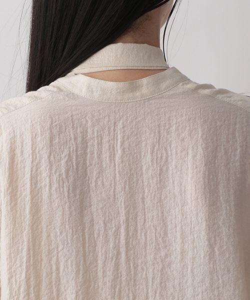 LOWRYS FARM（ローリーズファーム）の「ボウタイブラウス（トップス・レディース・アイボリー08/グレー18/ブルー85・F）」の18枚目の写真