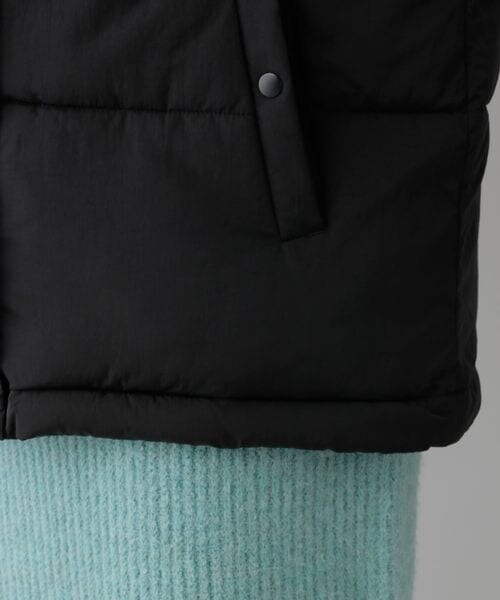 LOWRYS FARM（ローリーズファーム）の「エアサーマルスタンドベスト（ジャケット/アウター・レディース・アイボリー08/ブラック09・F）」の15枚目の写真