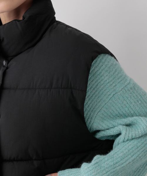 LOWRYS FARM（ローリーズファーム）の「エアサーマルスタンドベスト（ジャケット/アウター・レディース・アイボリー08/ブラック09・F）」の13枚目の写真