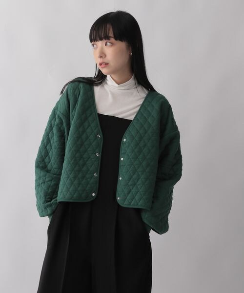 LOWRYS FARM(ローリーズファーム)の「キルトカーディガン(トップス・レディース・ホワイト05/ブラック09/グリーン75・F)」の3枚目の写真