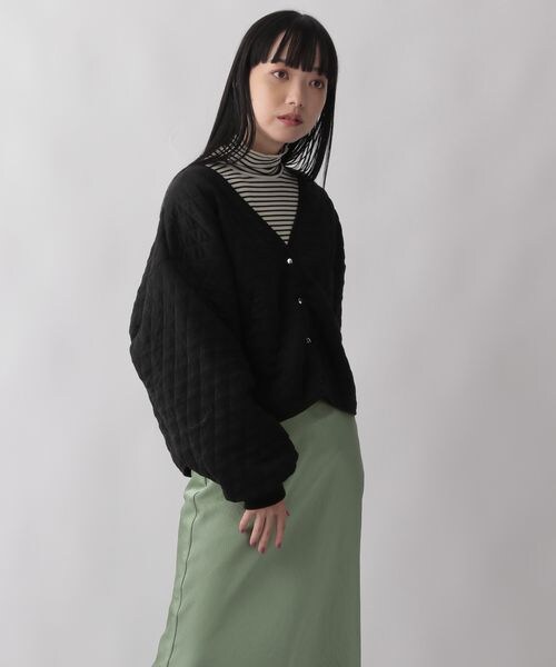 LOWRYS FARM(ローリーズファーム)の「キルトカーディガン(トップス・レディース・ホワイト05/ブラック09/グリーン75・F)」の8枚目の写真