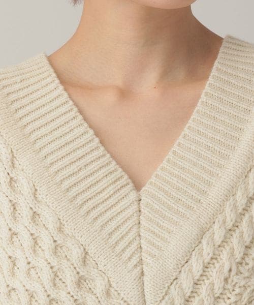 未使用級✨カレンソロジー　2023　イレギュラーアランニットカーディガン　グレー 未使用級✨カレンソロジー 2023 イレギュラーアランニットカーディガン