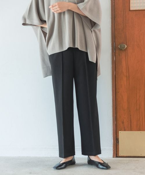 LEPSIM（レプシィム）の「ハタラク7DAYSストレートパンツ 2022冬（パンツ・レディース・キナリ08/ブラック09/ペールピンク21/レッド(WEB限定)/ブラウン58/イエロー64/カーキ78(新色)・SS/S/M/L/LL【WEB限定】）」の2枚目の写真