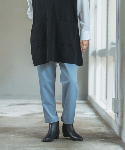 LEPSIM(レプシィム)の「ハタラク7DAYSテーパードパンツ 2022冬(パンツ・レディース・ブラック09/グレージュ13/レッド38/ブルーグリーン75/ブルー(WEB限定)・SS/S/M/L/LL【WEB限定】)」の5枚目の写真