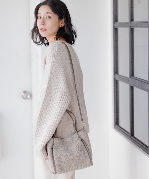 LEPSIM（レプシィム）の「ボアソフト2WAYバッグ（バッグ・レディース・アイボリー08/プラック09/グレージュ51・ONE SIZE）」の3枚目の写真