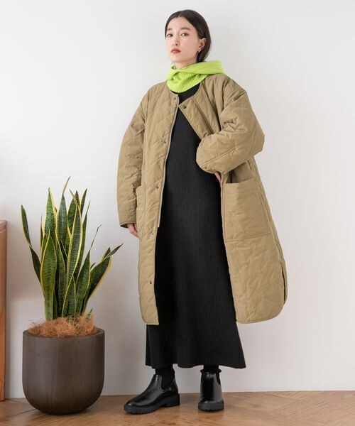 LOWRYS FARM（ローリーズファーム）の「エリツキキルティングコート（ジャケット/アウター・レディース・ブラック09/ベージュ52/カーキ78・F）」の7枚目の写真
