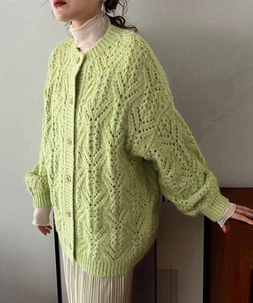 LOWRYS FARM(ローリーズファーム)の「ラメスカシニットカーディガン(トップス・レディース・アイボリー08/ベージュ52/グリーン72・フリーサイズ)」の3枚目の写真