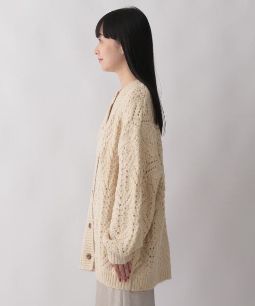 LOWRYS FARM(ローリーズファーム)の「ラメスカシニットカーディガン(トップス・レディース・アイボリー08/ベージュ52/グリーン72・フリーサイズ)」の13枚目の写真