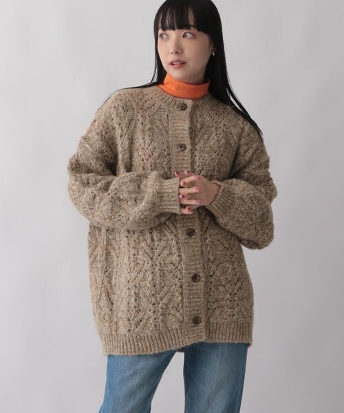 LOWRYS FARM(ローリーズファーム)の「ラメスカシニットカーディガン(トップス・レディース・アイボリー08/ベージュ52/グリーン72・フリーサイズ)」の2枚目の写真