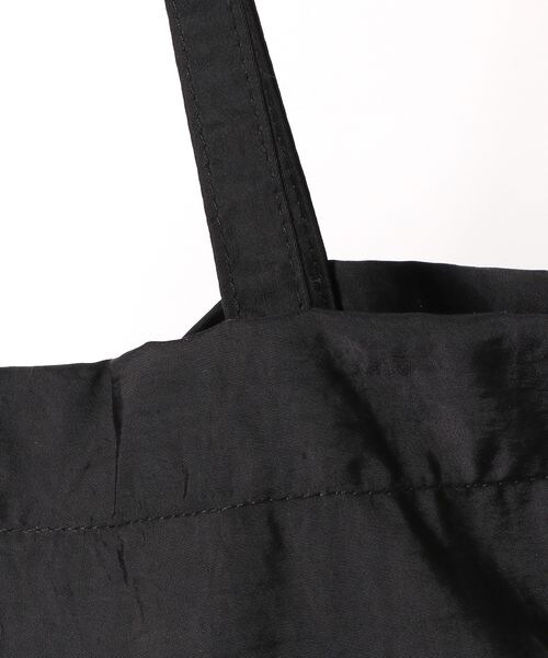 LOWRYS FARM（ローリーズファーム）の「フリルトートバッグ（バッグ・レディース・ブラック09/ベージュ52/カーキ78・フリー）」の10枚目の写真