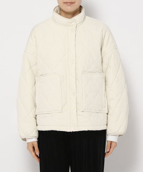 LOWRYS FARM（ローリーズファーム）の「ナカワタショートブルゾン（ジャケット/アウター・レディース・アイボリー08/ブラック09/ブルー85・F）」の22枚目の写真