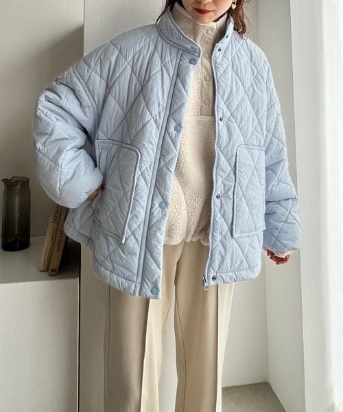 LOWRYS FARM（ローリーズファーム）の「ナカワタショートブルゾン（ジャケット/アウター・レディース・アイボリー08/ブラック09/ブルー85・F）」の3枚目の写真