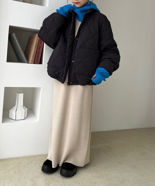 LOWRYS FARM（ローリーズファーム）の「ナカワタショートブルゾン（ジャケット/アウター・レディース・アイボリー08/ブラック09/ブルー85・F）」の10枚目の写真