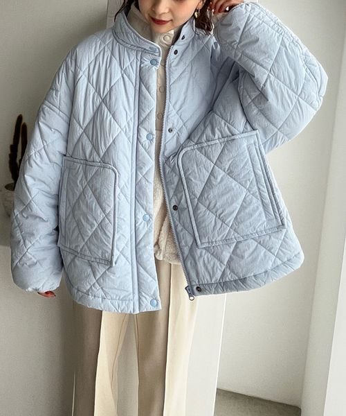 LOWRYS FARM（ローリーズファーム）の「ナカワタショートブルゾン（ジャケット/アウター・レディース・アイボリー08/ブラック09/ブルー85・F）」の16枚目の写真