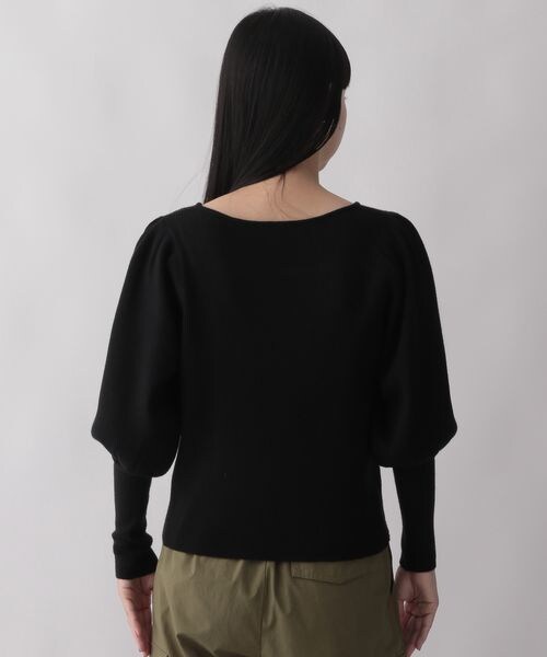 LOWRYS FARM（ローリーズファーム）の「パワショルニット（トップス・レディース・アイボリー08/ブラック09/ブラウン55・フリーサイズ）」の13枚目の写真