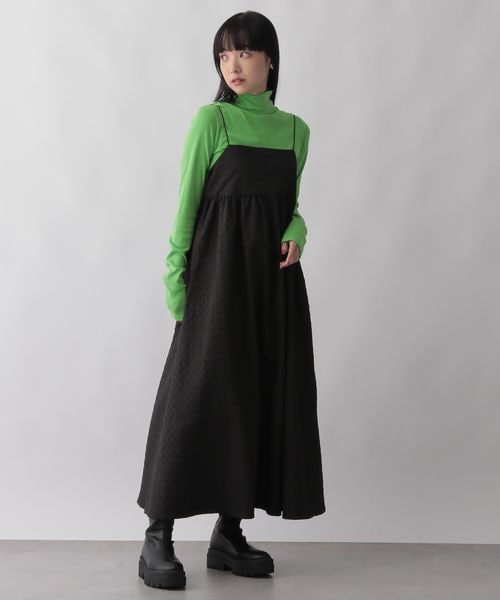 LOWRYS FARM（ローリーズファーム）の「スクエアギャザーキャミワンピース（ワンピース/ドレス・レディース・ブラック09/ブラック柄10/ブラウン58・F）」の5枚目の写真