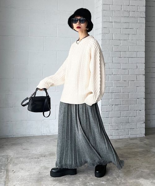 PAGEBOY（ページボーイ）の「ツイードプリーツスカート（スカート・レディース・ブラック09/グレージュ12/ターコイズ76・F）」の5枚目の写真