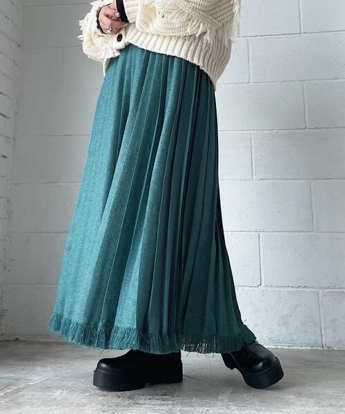 PAGEBOY（ページボーイ）の「ツイードプリーツスカート（スカート・レディース・ブラック09/グレージュ12/ターコイズ76・F）」の13枚目の写真