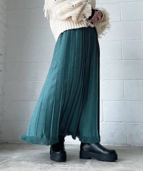 PAGEBOY（ページボーイ）の「ツイードプリーツスカート（スカート・レディース・ブラック09/グレージュ12/ターコイズ76・F）」の12枚目の写真