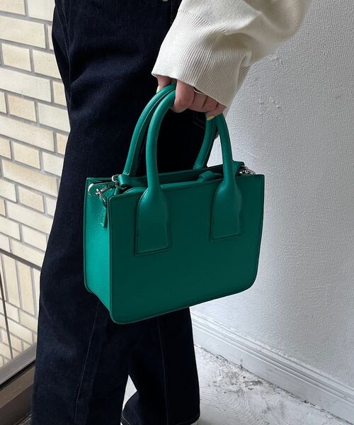 PAGEBOY（ページボーイ）の「コンビスクエアバッグ（バッグ・レディース・オフホワイト05/ブラック09/グリーン75・F）」の3枚目の写真