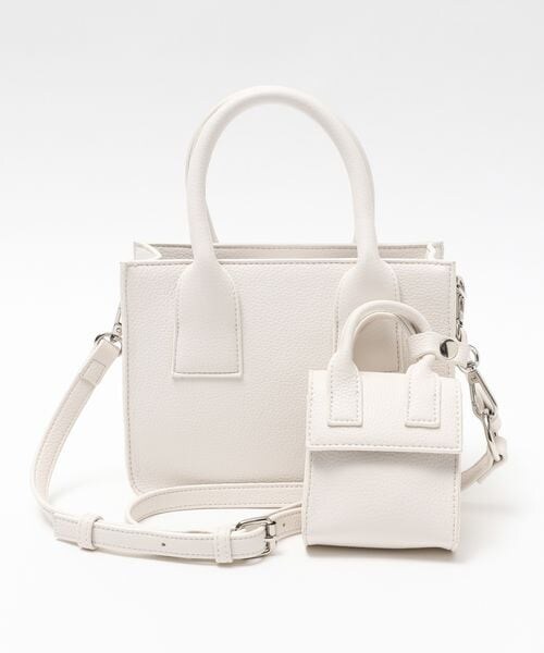 PAGEBOY（ページボーイ）の「コンビスクエアバッグ（バッグ・レディース・オフホワイト05/ブラック09/グリーン75・F）」の8枚目の写真