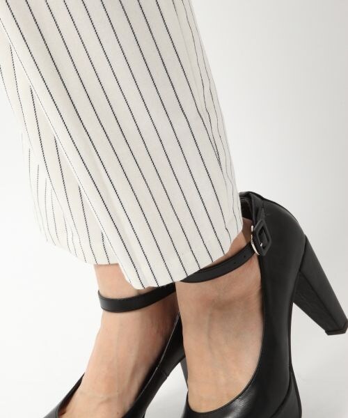 Heather（ヘザー）の「ストライプハイウエストサスペンダーパンツ（パンツ・レディース・オフホワイト/ブラック・Ｓ/Ｍ）」の8枚目の写真