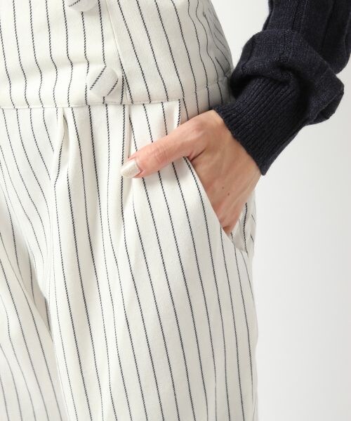 Heather（ヘザー）の「ストライプハイウエストサスペンダーパンツ（パンツ・レディース・オフホワイト/ブラック・Ｓ/Ｍ）」の7枚目の写真