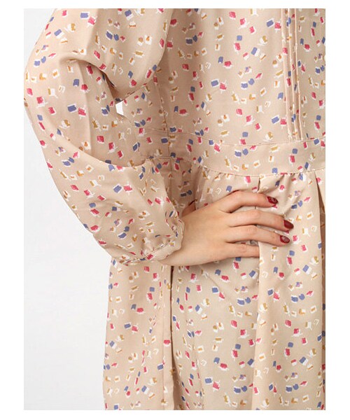 ehka sopo（エヘカソポ）の「幾何プリントワンピース1101593-41-13-11（ワンピース・レディース・アイボリー/チャコールグレー/グリーン・M）」の8枚目の写真