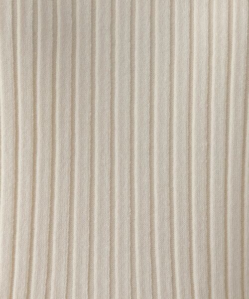 LOWRYS FARM（ローリーズファーム）の「配色フレアスリーブロングスリーブ（トップス・レディース・オフ05/アイボリー08/ブラック09/グレー12・フリー）」の20枚目の写真