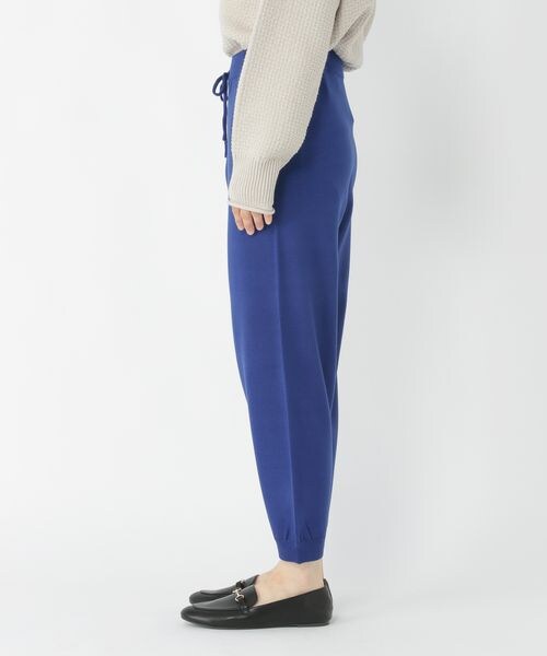 studio CLIP（スタディオクリップ）の「12ゲージニットパンツ（パンツ・レディース・オフホワイト11/ブラック19/ブルー80・M/L）」の8枚目の写真