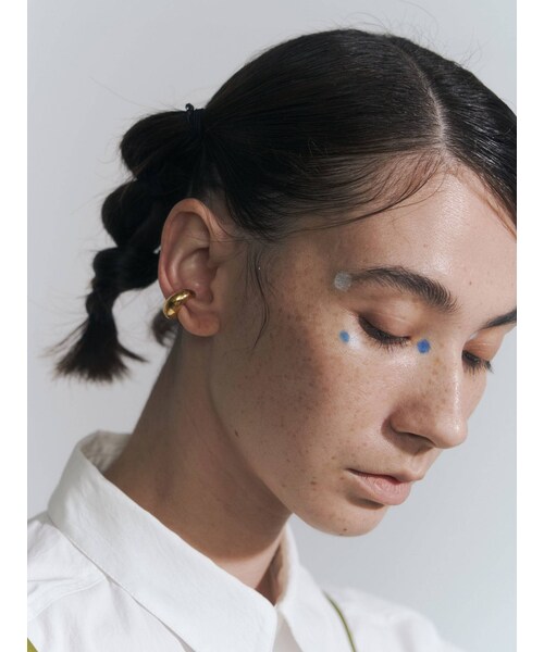 UN3D.(アンスリード)の「OVAL EARCUFFS SLV925 S(ピアス(両耳用)・ゴールド/シルバー・F)」の6枚目の写真