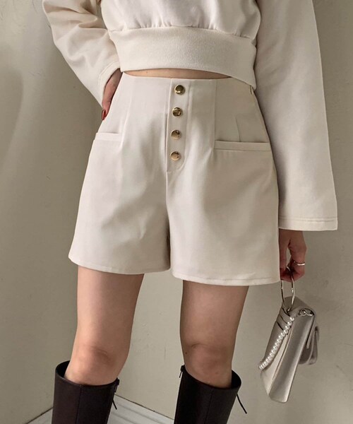 OLIVE des OLIVE（オリーブデオリーブ）の「前ボタンショートパンツ（その他パンツ・レディース・アイボリー/スミクロ/ブラック・FREE）」の2枚目の写真