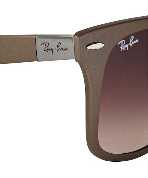 Ray-Ban（レイバン）の「Ray-Ban Wayfarer Liteforce Acetate Sunglasses（サングラス・メンズ・BROWN/Blue・One Size）」の2枚目の写真
