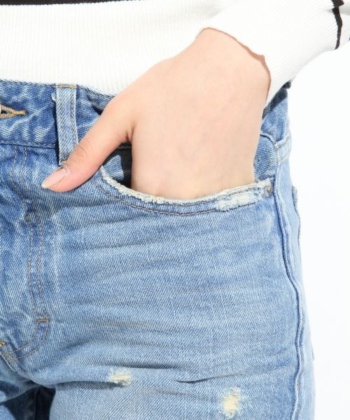 LOWRYS FARM(ローリーズファーム)の「☆WEB先行予約アイテム☆CONEクラッシュデニムパンツ(パンツ・レディース・オフ/ライトブルー・S/M/L)」の6枚目の写真