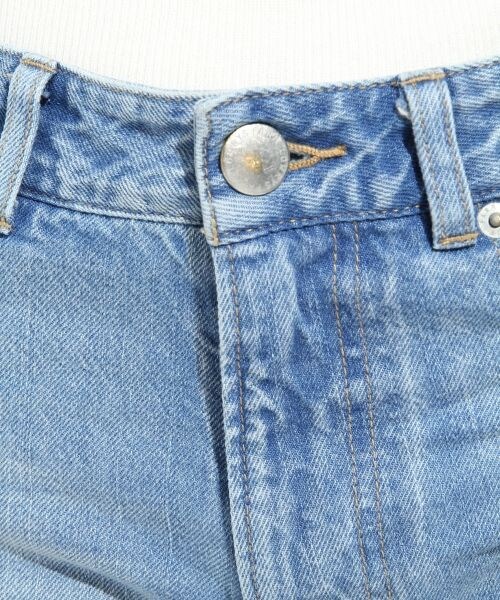 LOWRYS FARM(ローリーズファーム)の「☆WEB先行予約アイテム☆CONEクラッシュデニムパンツ(パンツ・レディース・オフ/ライトブルー・S/M/L)」の5枚目の写真