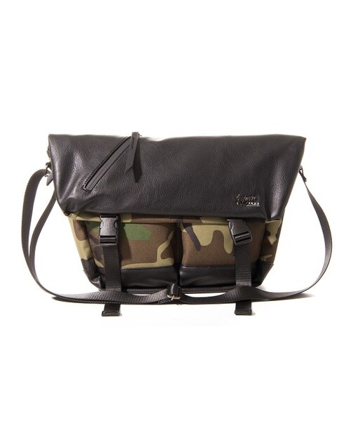 JUNRED（ジュンレッド）の「【先行予約】【LARKiNS×JUNRed】別注メッセンジャーバッグ（バッグ・メンズ・ブラック/カーキ/ネイビー・F）」の2枚目の写真