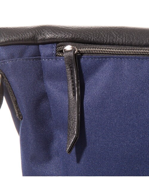 JUNRED（ジュンレッド）の「【先行予約】【LARKiNS×JUNRed】別注メッセンジャーバッグ（バッグ・メンズ・ブラック/カーキ/ネイビー・F）」の7枚目の写真