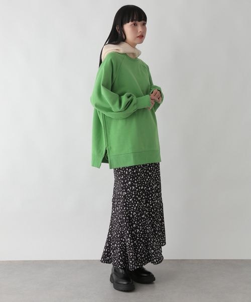 LOWRYS FARM（ローリーズファーム）の「ドロストウラケプルオーバー（トップス・レディース・アイボリー08/チャコール18/グリーン75・F）」の9枚目の写真