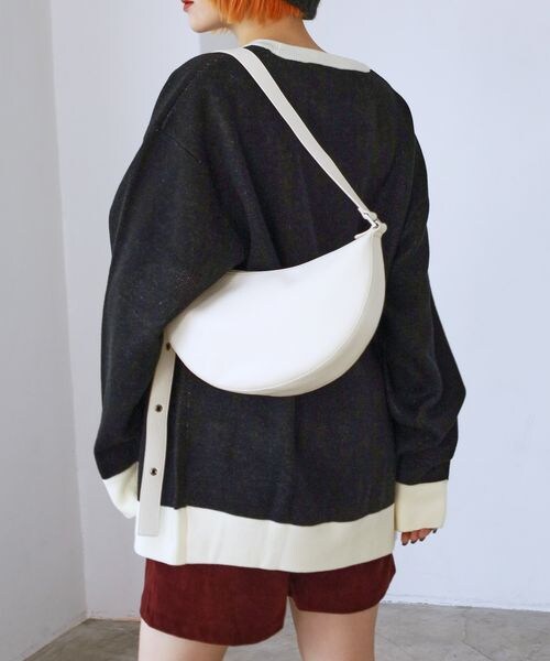 PAGEBOY（ページボーイ）の「ローガンコラボガールＪＱニット（トップス・レディース・ブラック09/グレー15/ブルーグリーン72・FREE）」の13枚目の写真