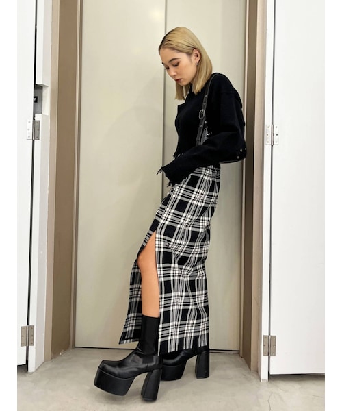 EMODA（エモダ）の「スーパーハイウエストスリットスカート（スカート・ブラック/ライトミックス/ミックス・M/S）」の6枚目の写真