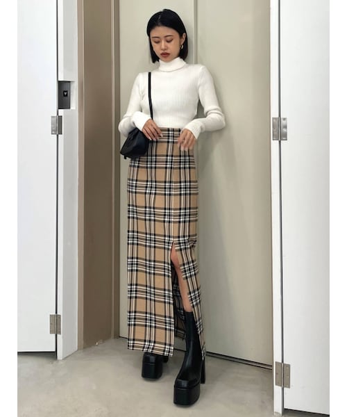 EMODA（エモダ）の「スーパーハイウエストスリットスカート（スカート・ブラック/ライトミックス/ミックス・M/S）」の15枚目の写真