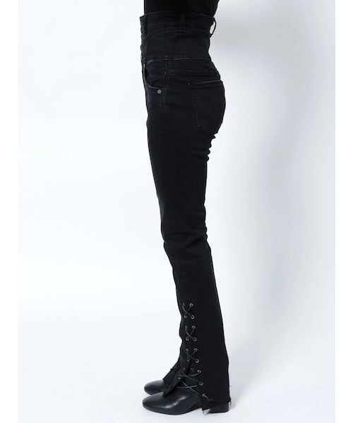 EMODA(エモダ)の「ヘムレースアップハイウエストパギンス(デニムパンツ・インディゴ/ブラック・S/M/XS)」の18枚目の写真