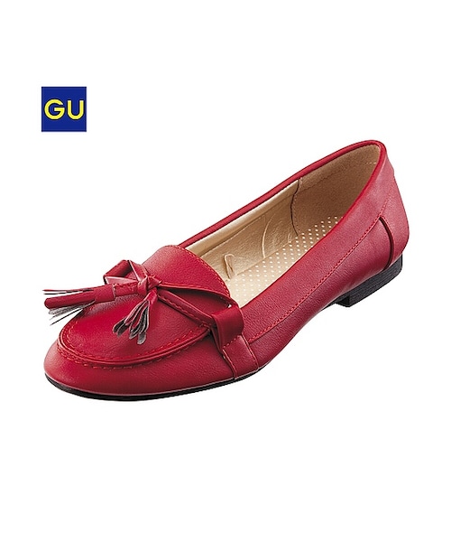 GU(ジーユー)の「(GU)WOMENモカシンシューズA(WOMEN ⁄ シューズ・レディース・RED/OFF WHITE/NAVY/BLACK・S/M/L)」の1枚目の写真