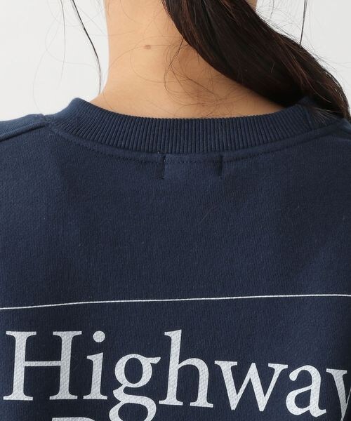 A part by（アパートバイ）の「NYCスウェットプルオーバー/WEB先行予約（トップス・レディース・アッシュグレー 12/ネイビー 88・フリーサイズ）」の14枚目の写真