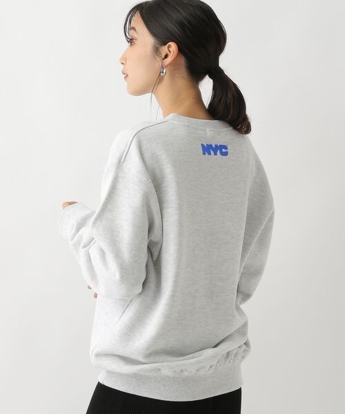 A part by（アパートバイ）の「NYCスウェットプルオーバー/WEB先行予約（トップス・レディース・アッシュグレー 12/ネイビー 88・フリーサイズ）」の6枚目の写真