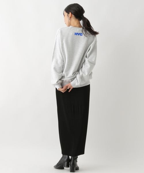A part by（アパートバイ）の「NYCスウェットプルオーバー/WEB先行予約（トップス・レディース・アッシュグレー 12/ネイビー 88・フリーサイズ）」の4枚目の写真