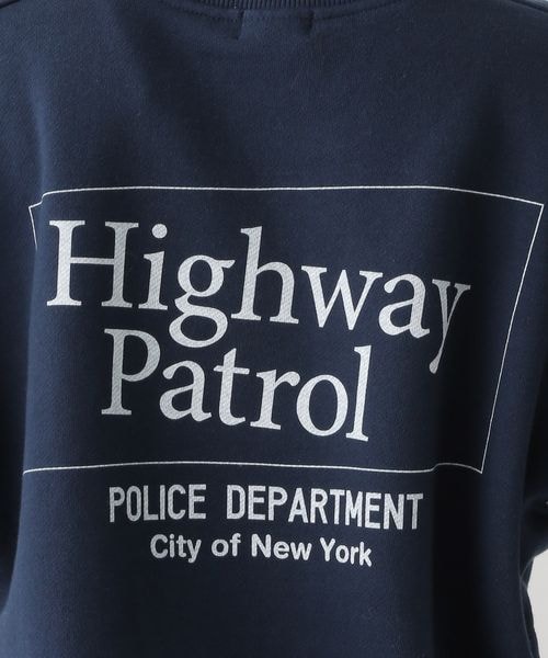 A part by（アパートバイ）の「NYCスウェットプルオーバー/WEB先行予約（トップス・レディース・アッシュグレー 12/ネイビー 88・フリーサイズ）」の20枚目の写真