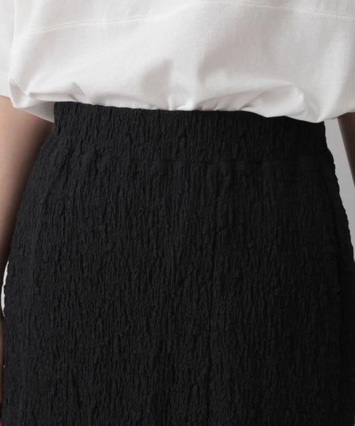 LOWRYS FARM（ローリーズファーム）の「フクレジャガードフレアスカート（スカート・レディース・アイボリー08/ブラック09/ブラウン58・F）」の6枚目の写真