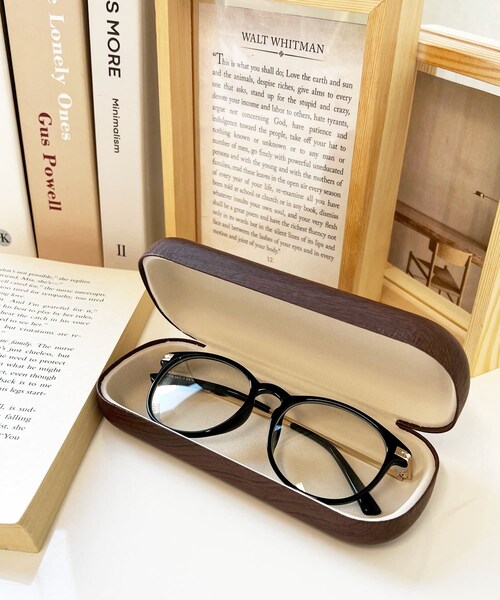 Lattice（Lattice）の「ウッド風メガネケース（メガネ・レディース・ベージュ/ブラウン/ダークブラウン・0）」の2枚目の写真
